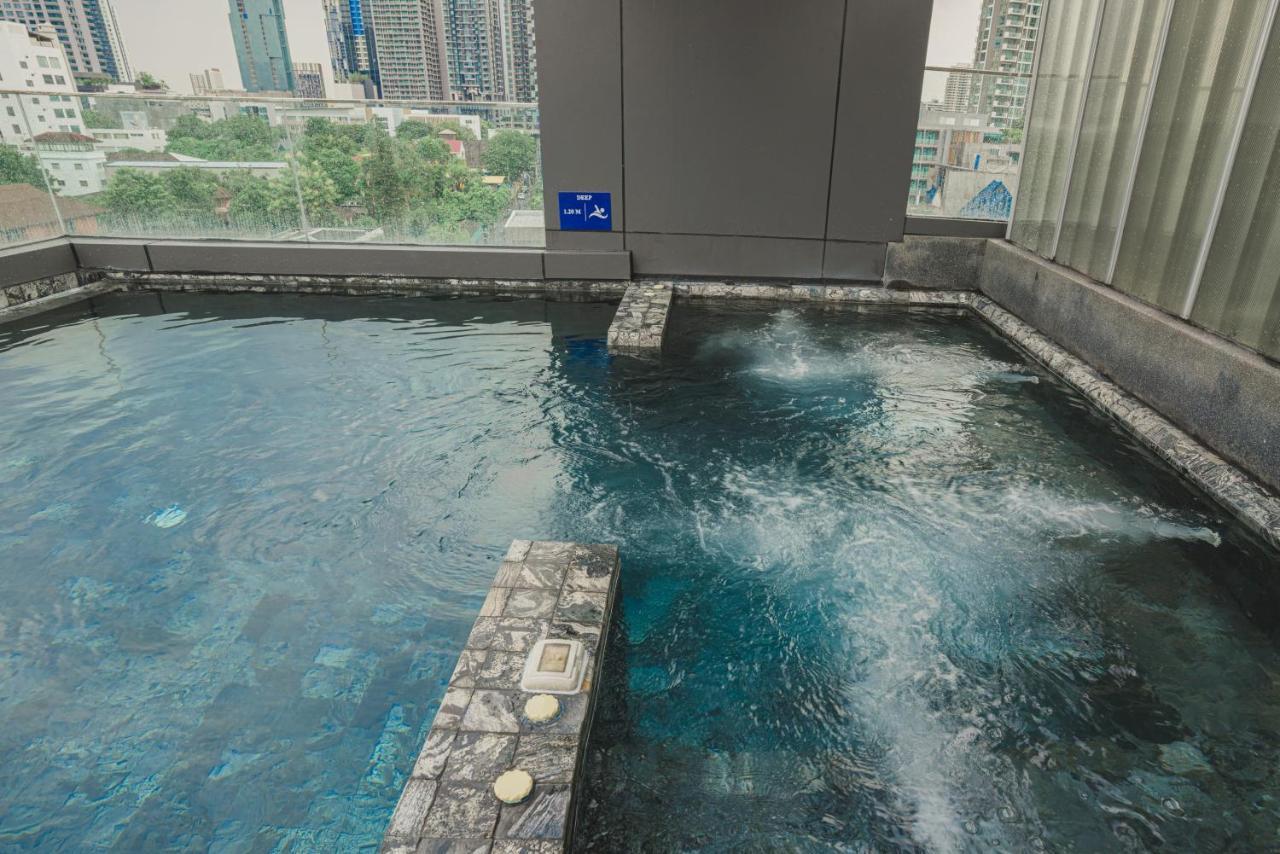 Voque Hotel & Serviced Residence Sukhumvit 51 Bangkok Kültér fotó